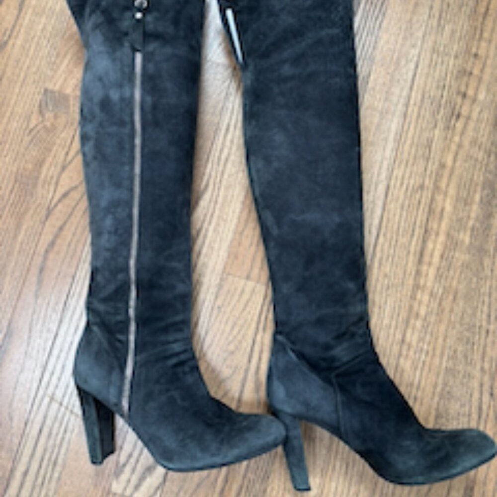 Stuart Weitzman OTK Gray Suede boots, size 7